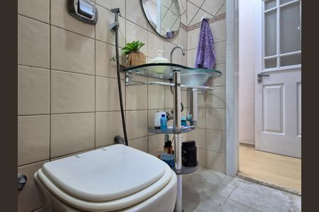 Apartamento à venda com 110m², 3 quartos e 2 vagas Apartamento à venda com 110m², 3 quartos e 2 vagasBanheiro