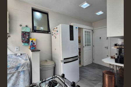 Apartamento à venda com 110m², 3 quartos e 2 vagas Apartamento à venda com 110m², 3 quartos e 2 vagasCozinha