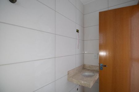 Apartamento à venda com 37m², 2 quartos e sem vaga Apartamento à venda com 37m², 2 quartos e sem vagaBanheiro da Suíte