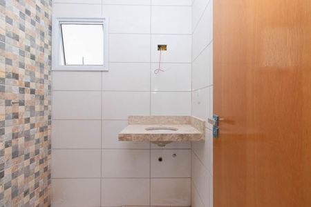 Apartamento à venda com 44m², 2 quartos e sem vaga Apartamento à venda com 44m², 2 quartos e sem vagaBanheiro Social