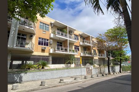 Apartamento à venda com 110m², 3 quartos e 3 vagasFachada