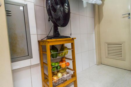 Casa de condomínio à venda com 164m², 3 quartos e 2 vagas Casa de condomínio à venda com 164m², 3 quartos e 2 vagasÁrea de Serviço