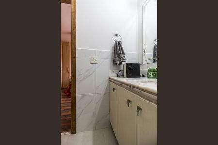 Casa de condomínio à venda com 164m², 3 quartos e 2 vagas Casa de condomínio à venda com 164m², 3 quartos e 2 vagasBanheiro da Suíte