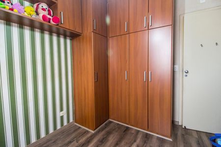 Casa de condomínio à venda com 164m², 3 quartos e 2 vagas Casa de condomínio à venda com 164m², 3 quartos e 2 vagasQuarto 2