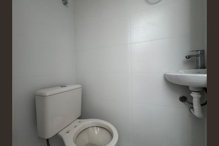 Apartamento à venda com 220m², 4 quartos e 4 vagas Apartamento à venda com 220m², 4 quartos e 4 vagasÁrea de Serviço - Banheiro