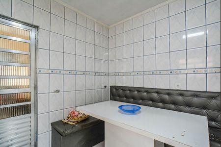 Casa à venda com 153m², 3 quartos e 2 vagasCozinha