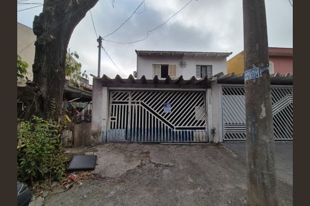 Casa à venda com 153m², 3 quartos e 2 vagasFachada