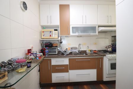 Apartamento à venda com 68m², 3 quartos e 2 vagasCozinha