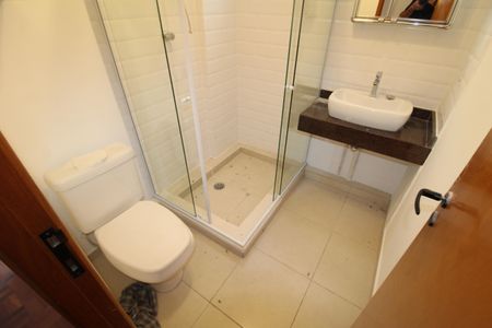 Apartamento à venda com 55m², 2 quartos e 1 vagaBanheiro Social
