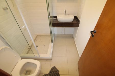 Apartamento à venda com 55m², 2 quartos e 1 vagaBanheiro Social