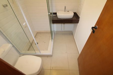 Apartamento à venda com 55m², 2 quartos e 1 vagaBanheiro Social