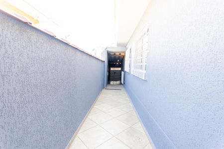 Casa à venda com 150m², 3 quartos e 2 vagas Casa à venda com 150m², 3 quartos e 2 vagasCorredor