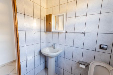 Casa à venda com 150m², 3 quartos e 2 vagas Casa à venda com 150m², 3 quartos e 2 vagasBanheiro