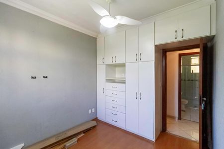 Apartamento à venda com 109m², 3 quartos e 1 vagaQuarto 2