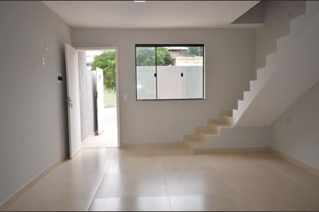 Apartamento para alugar com 80m², 2 quartos e sem vagaSala