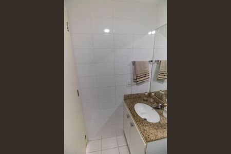 Apartamento à venda com 56m², 2 quartos e 1 vaga Apartamento à venda com 56m², 2 quartos e 1 vagaBanheiro Social