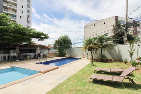 Apartamento à venda com 101m², 3 quartos e 2 vagas Apartamento à venda com 101m², 3 quartos e 2 vagasÁrea comum - Piscina