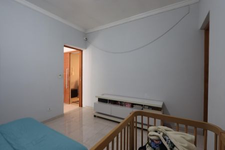 Casa à venda com 240m², 3 quartos e 2 vagasSuíte 1