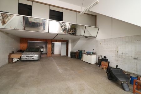 Casa à venda com 400m², 3 quartos e 4 vagasGalpão