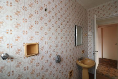 Casa à venda com 400m², 3 quartos e 4 vagasBanheiro da Suíte