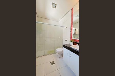 Casa à venda com 200m², 3 quartos e 2 vagas Casa à venda com 200m², 3 quartos e 2 vagasBanheiro Social