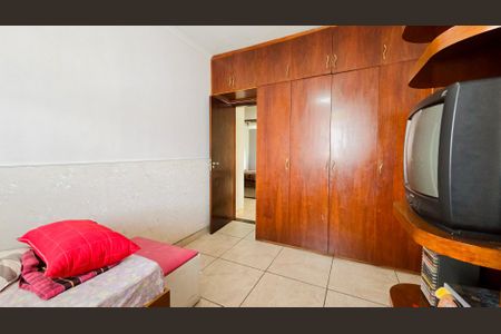 Casa à venda com 200m², 3 quartos e 2 vagas Casa à venda com 200m², 3 quartos e 2 vagasQuarto 2