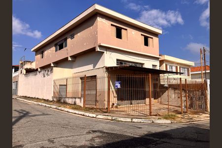 Casa à venda com 400m², 3 quartos e 5 vagasFachada