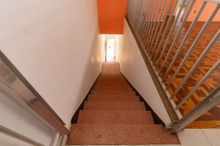 Casa à venda com 400m², 3 quartos e 5 vagasEscada