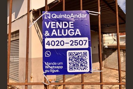 Casa à venda com 400m², 3 quartos e 5 vagasPlaca instalada