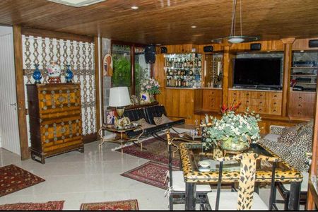 Casa à venda com 3 quartos, 500m² em Jardim Botânico, Rio de Janeiro