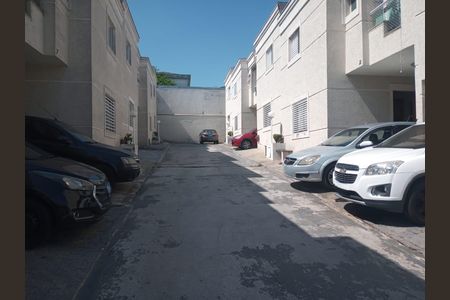 Casa de condomínio à venda com 65m², 2 quartos e 1 vaga Casa de condomínio à venda com 65m², 2 quartos e 1 vagaÁrea comum