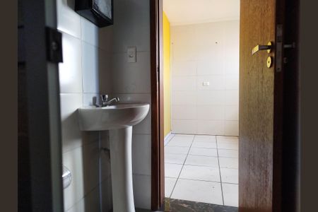 Apartamento à venda com 45m², 2 quartos e sem vaga Apartamento à venda com 45m², 2 quartos e sem vagaBanheiro