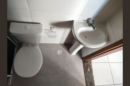 Apartamento à venda com 45m², 2 quartos e sem vaga Apartamento à venda com 45m², 2 quartos e sem vagaBanheiro