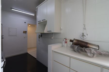 Apartamento à venda com 66m², 3 quartos e 1 vagaÁrea de Serviço