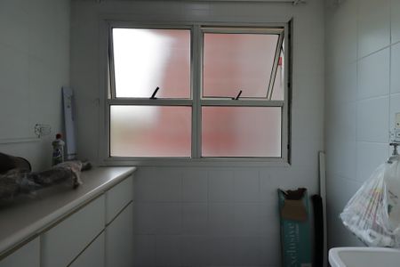 Apartamento à venda com 66m², 3 quartos e 1 vagaÁrea de Serviço