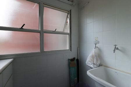 Apartamento à venda com 66m², 3 quartos e 1 vagaÁrea de Serviço