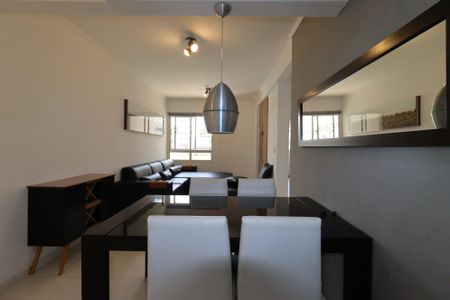 Apartamento à venda com 66m², 3 quartos e 1 vagaSala