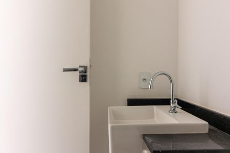 Banheiro de kitnet/studio para alugar com 1 quarto, 25m² em Vila Olímpia, São Paulo