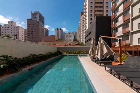 Studio para alugar com 25m², 1 quarto e sem vaga Studio para alugar com 25m², 1 quarto e sem vagaÁrea comum - Piscina