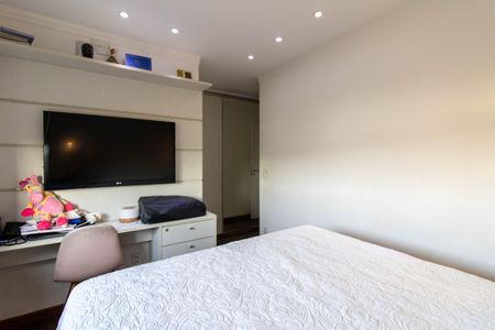 Apartamento à venda com 100m², 3 quartos e 2 vagas Apartamento à venda com 100m², 3 quartos e 2 vagasSuíte