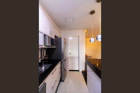 Apartamento à venda com 100m², 3 quartos e 2 vagas Apartamento à venda com 100m², 3 quartos e 2 vagasCozinha