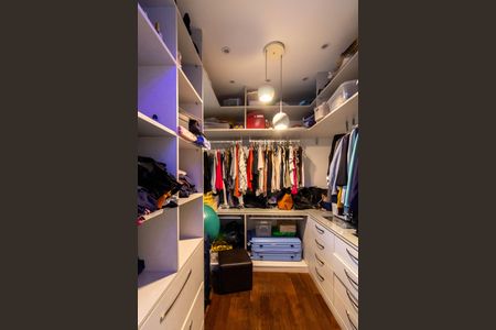 Apartamento à venda com 100m², 3 quartos e 2 vagas Apartamento à venda com 100m², 3 quartos e 2 vagasCloste da Suíte