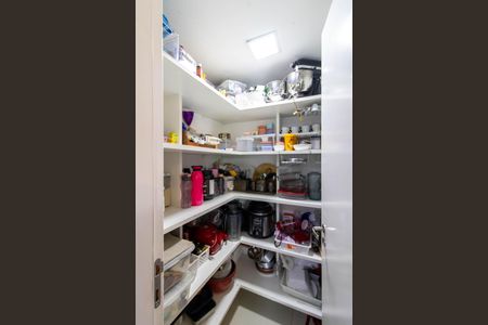 Apartamento à venda com 100m², 3 quartos e 2 vagas Apartamento à venda com 100m², 3 quartos e 2 vagasDespensa