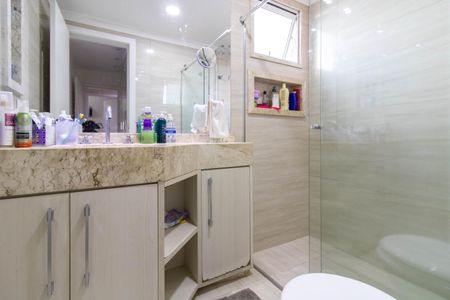 Apartamento à venda com 100m², 3 quartos e 2 vagas Apartamento à venda com 100m², 3 quartos e 2 vagasBanheiro da Suíte