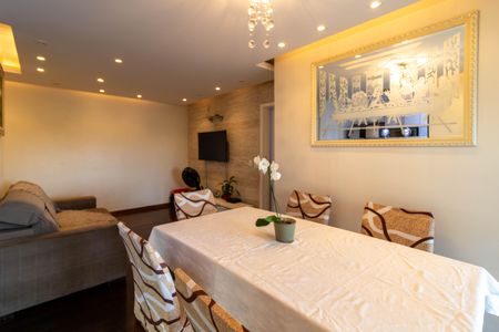 Apartamento à venda com 100m², 3 quartos e 2 vagas Apartamento à venda com 100m², 3 quartos e 2 vagasSala