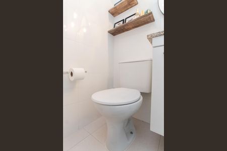 Apartamento para alugar com 68m², 2 quartos e 2 vagas Apartamento para alugar com 68m², 2 quartos e 2 vagasBanheiro