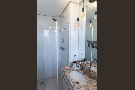 Apartamento para alugar com 68m², 2 quartos e 2 vagas Apartamento para alugar com 68m², 2 quartos e 2 vagasBanheiro da Suíte