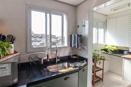 Apartamento para alugar com 68m², 2 quartos e 2 vagas Apartamento para alugar com 68m², 2 quartos e 2 vagasCozinha e Área de Serviço