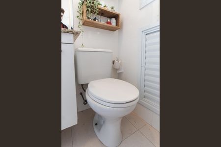 Apartamento para alugar com 68m², 2 quartos e 2 vagas Apartamento para alugar com 68m², 2 quartos e 2 vagasBanheiro da Suíte