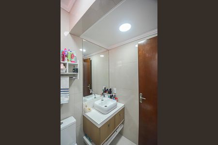 Apartamento à venda com 87m², 2 quartos e 1 vaga Apartamento à venda com 87m², 2 quartos e 1 vagaBanheiro da Suíte